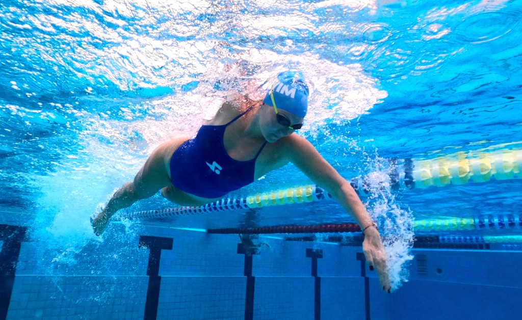 Cómo Katie Ledecky nada tan rápido sin cansarse Cómo Katie Ledecky nada tan rápido sin cansarse