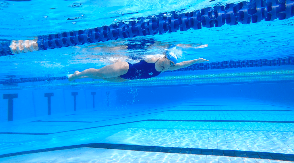 Cómo Katie Ledecky nada tan rápido sin cansarse Cómo Katie Ledecky nada tan rápido sin cansarse
